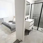 Akita Dimora Pensión Bari